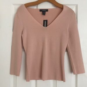 Beautiful classy fit top 65% silk